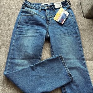 NWT !iT High Rise Tummy Tuck Jeans